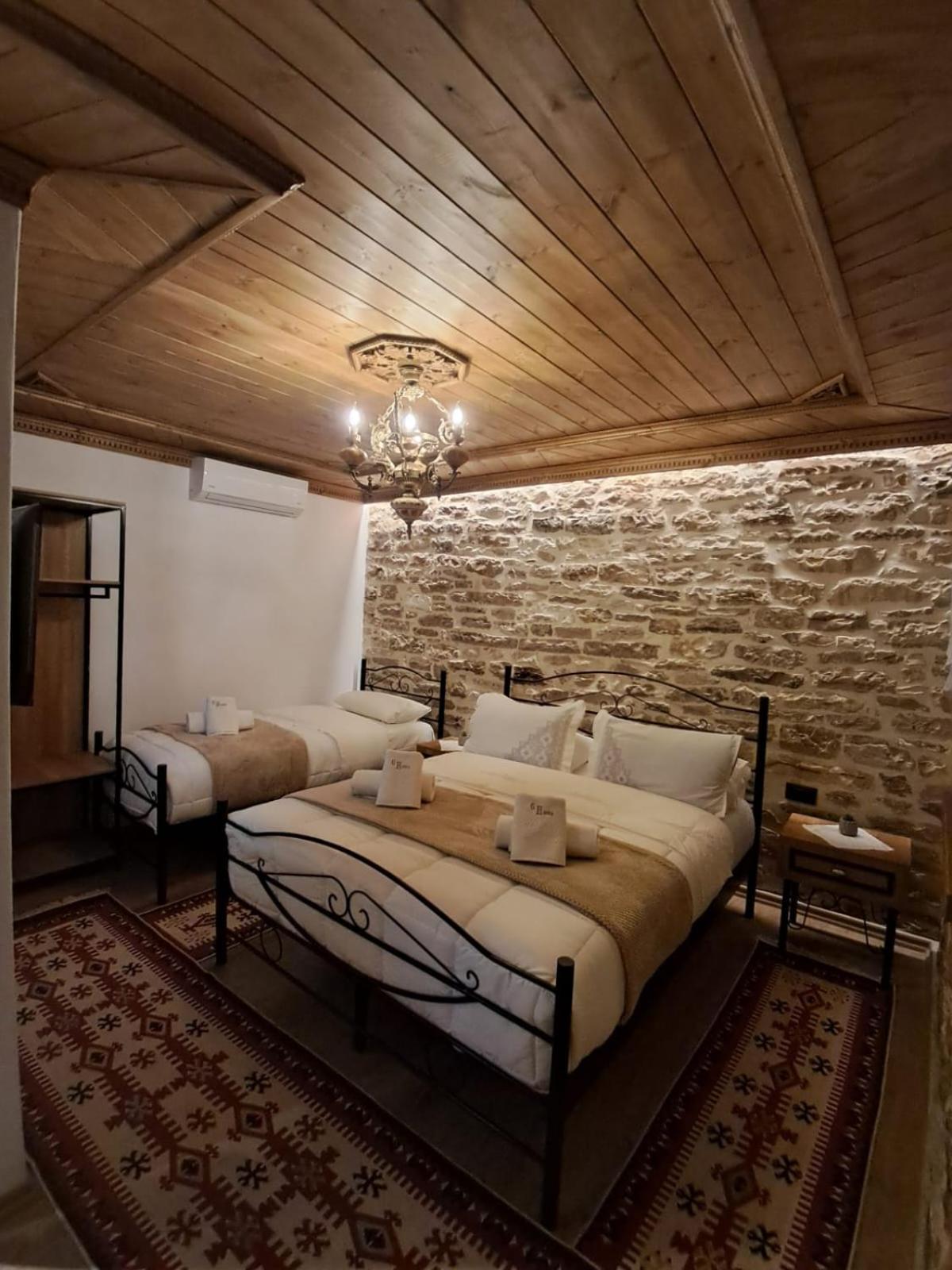 Guest House Hasko Gjirokaster Exterior photo